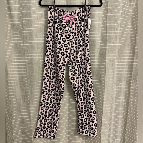 FREE* Fuzzy Pajama Pants - Picture 1 of 1